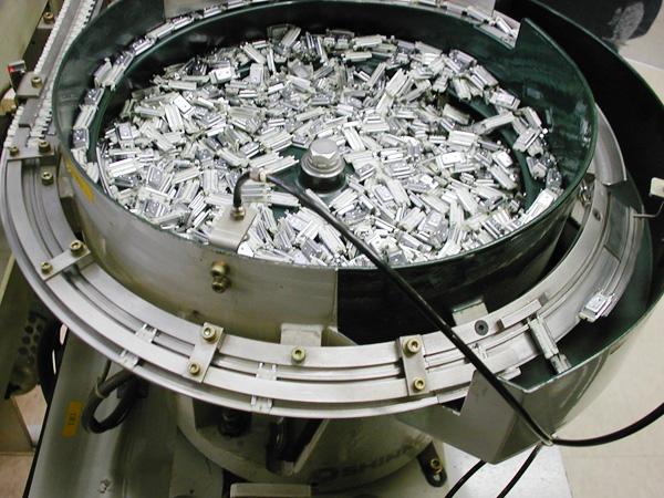 安徽振動盤,直線送料器,料倉