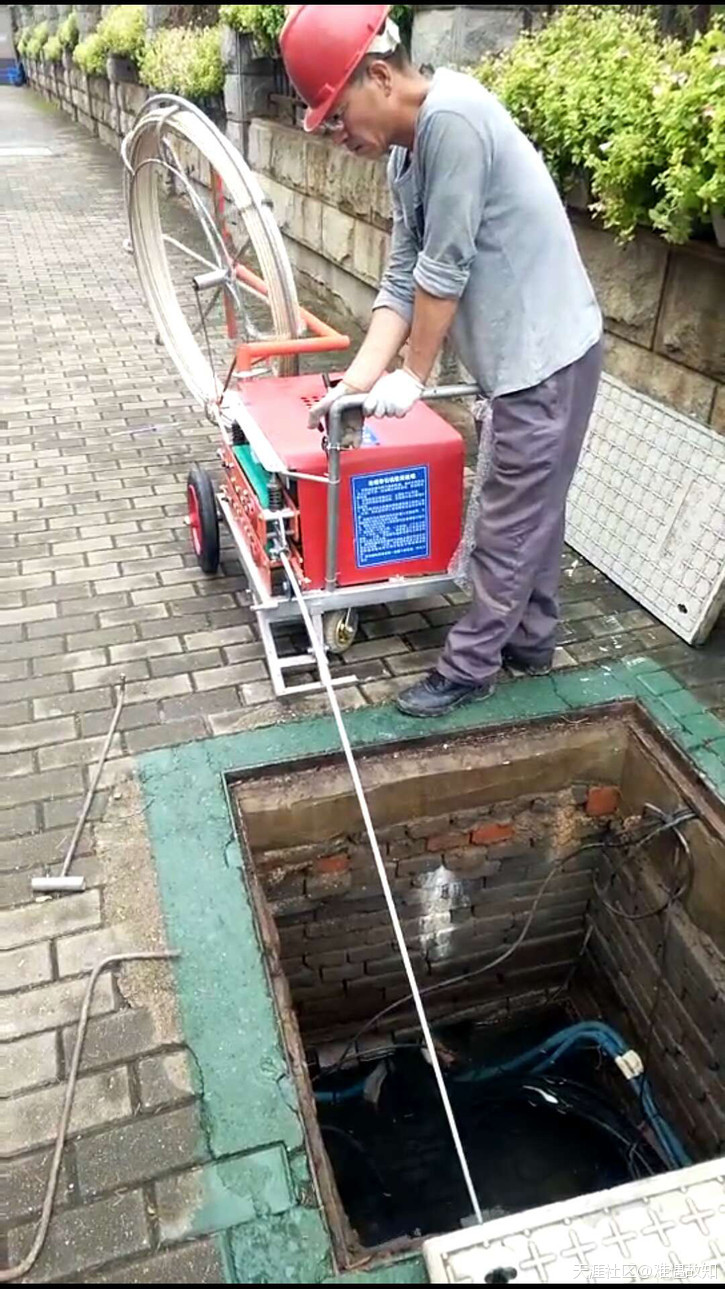 霸州光纜牽引機 光纜管道布放現場拉線機 穿管器