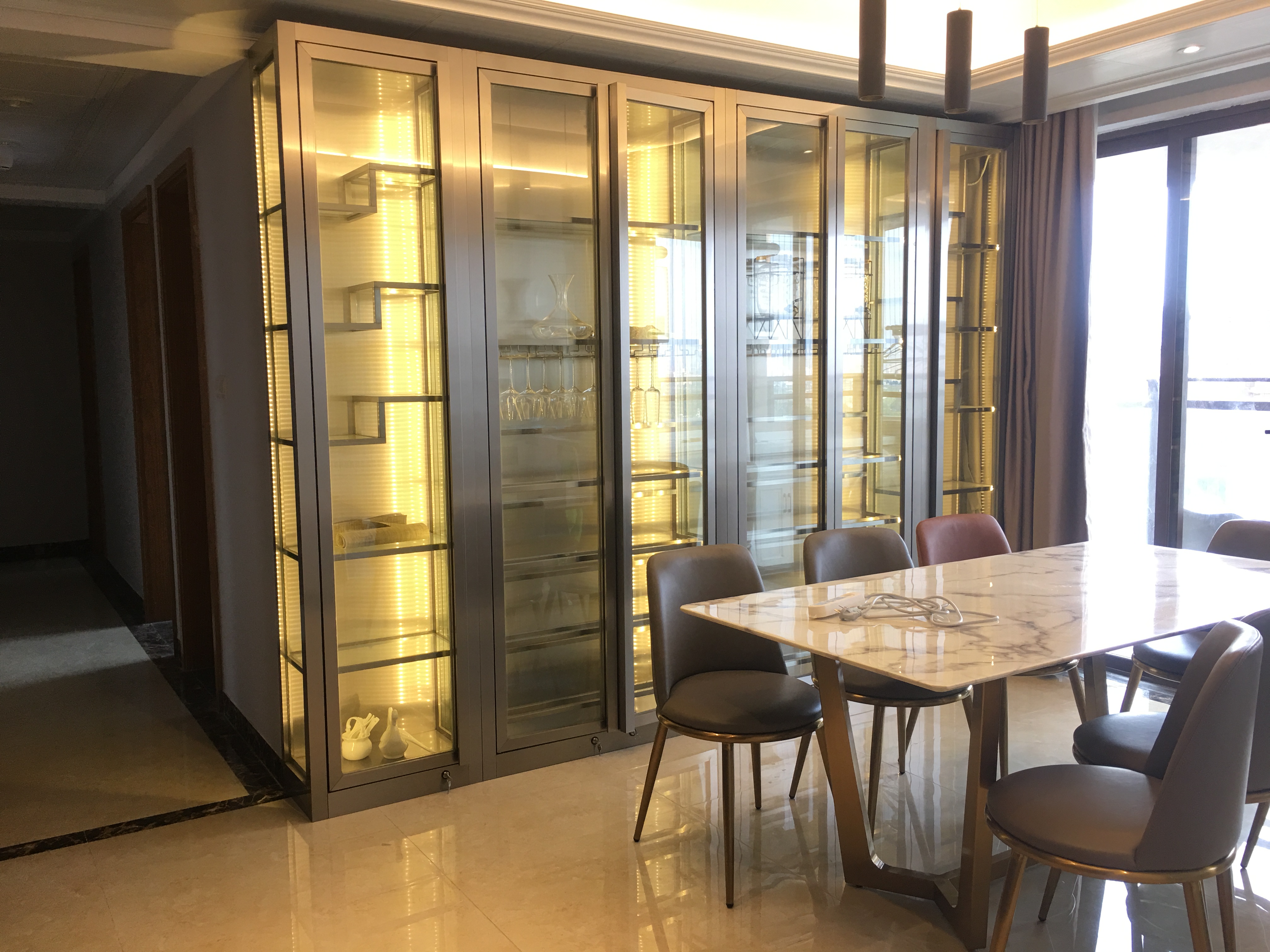 不銹鋼紅酒柜 定做恒溫酒柜 不銹鋼紅酒展示架