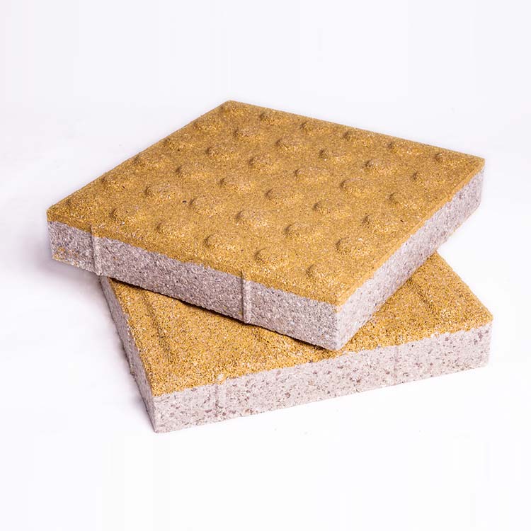 廣場鋪設就用寧彤陶瓷透水磚