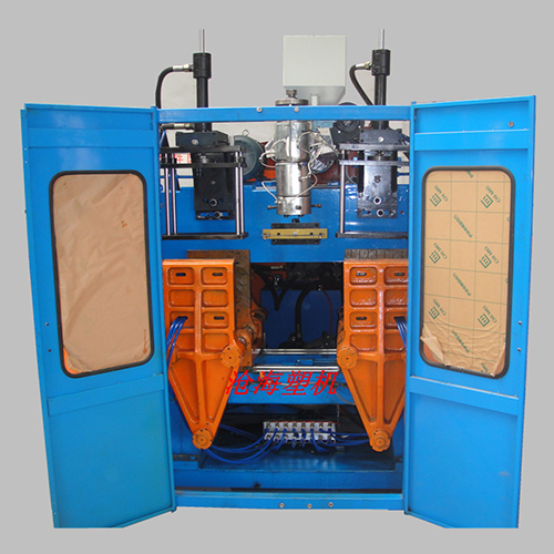 四川塑料吹瓶機(jī)生產(chǎn)商/滄海智能科技/廠家制造塑料吹塑機(jī)