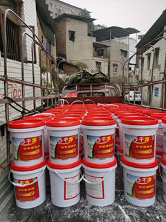 墻面脫砂掉沙起砂問題用沙干凈修復(fù)液更輕松