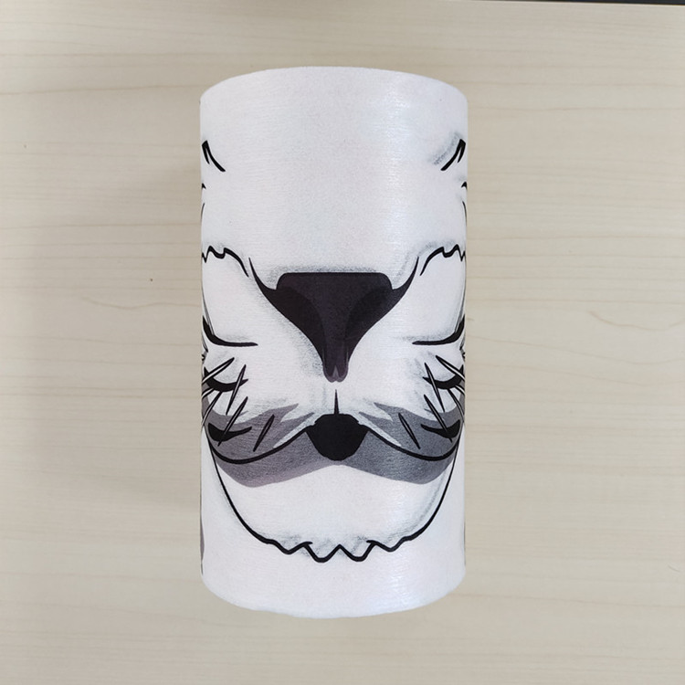 福建廠家供應白底黑色款老虎紋水刺印花無紡布  防護口罩專用布