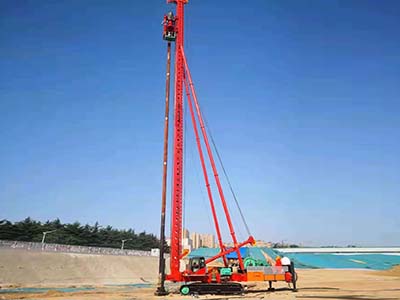 廣西夯擴樁機|鼎峰工程公司加工履帶鉆機