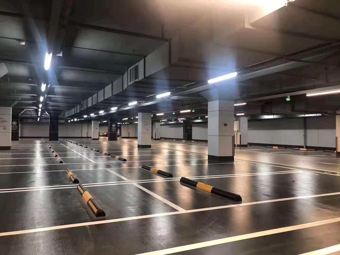 云南交通設(shè)施云南環(huán)亞交通供應(yīng)金鋼砂地坪