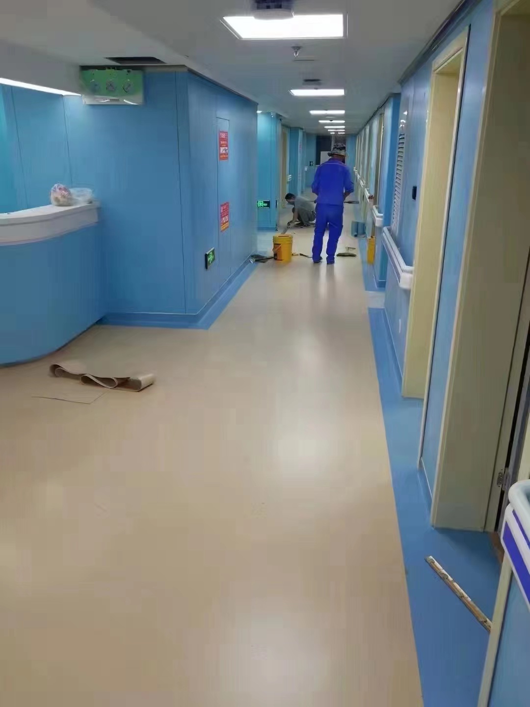 耐磨防滑展廳博物館地膠 防滑同質(zhì)透心醫(yī)院 pvc地膠