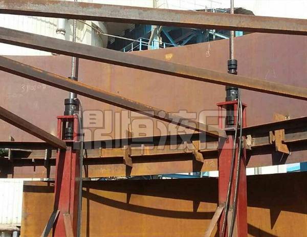 安徽液壓提升裝置加工廠家~鼎恒液壓機(jī)械廠家定制液壓提升設(shè)備