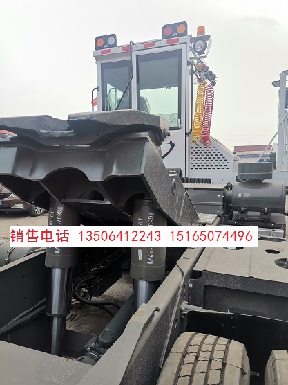 中國重汽碼頭甩掛牽引拖車價格