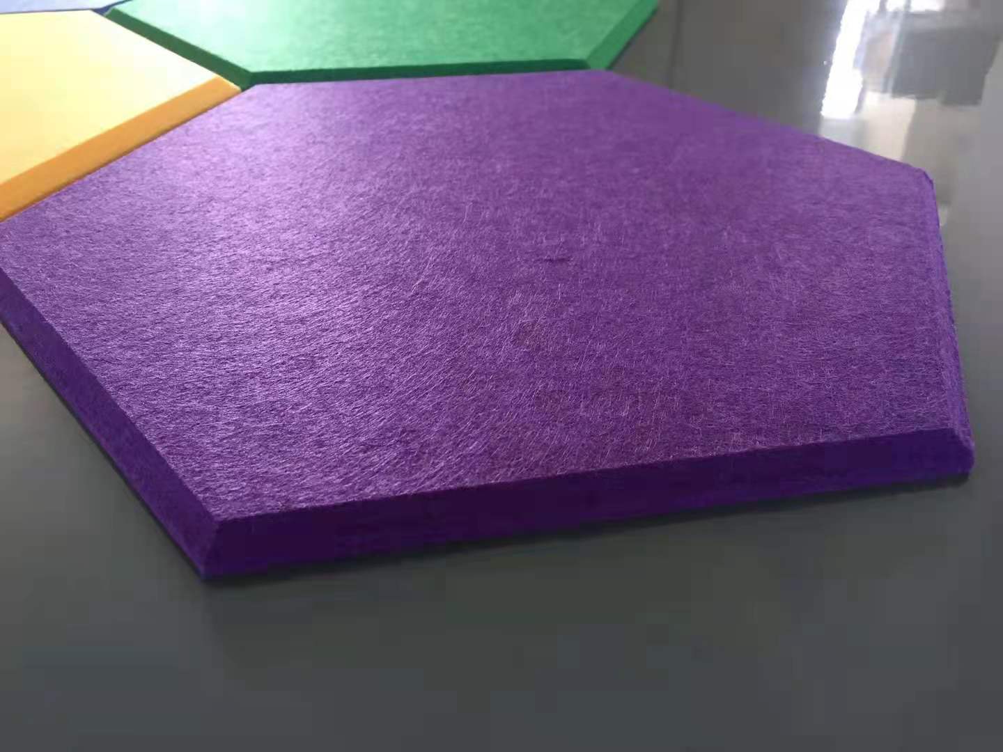 監(jiān)理師室內(nèi)吸音板裝修施工