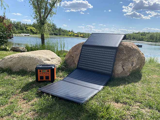 太陽(yáng)能折疊包光能的搬運(yùn)工