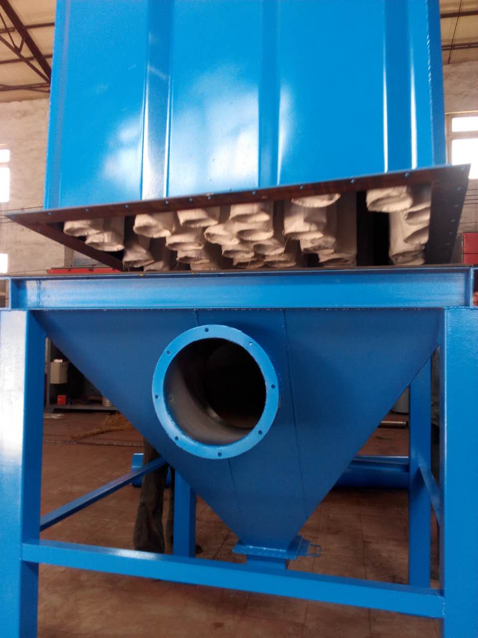 陜西西安鍋爐布袋除塵器/粉塵脈沖式除塵治理設備維護簡單