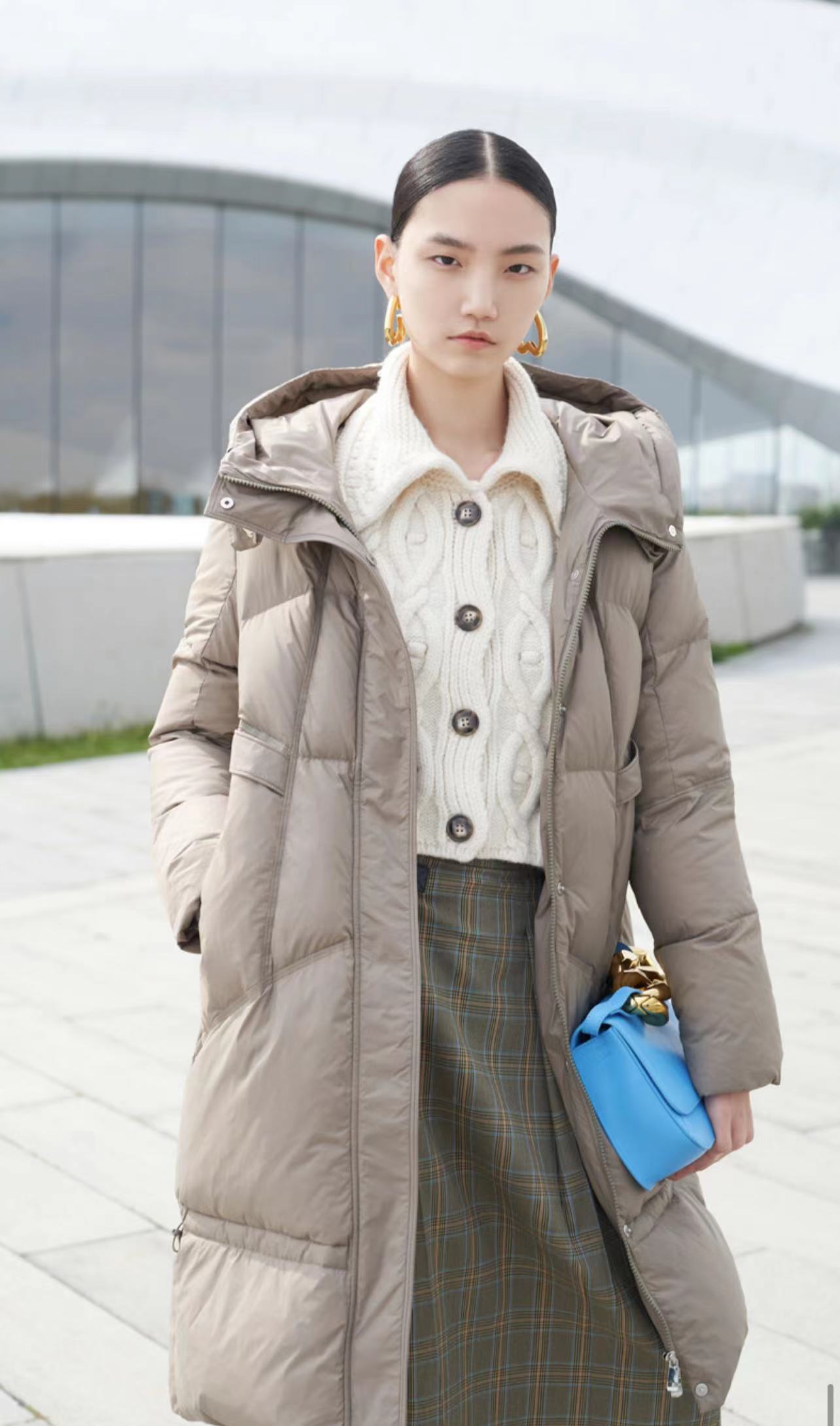 商場撤柜女裝 女式羽絨服 鵝絨服 品牌女裝尾貨供應(yīng)