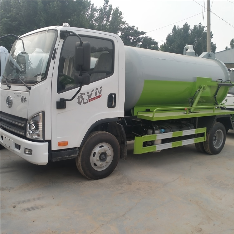 山東一汽解放環(huán)衛(wèi)小型抽污車5立方吸污車廠家價(jià)格報(bào)價(jià)多少錢