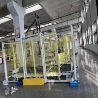 PVC同透地板造粒機組生產線