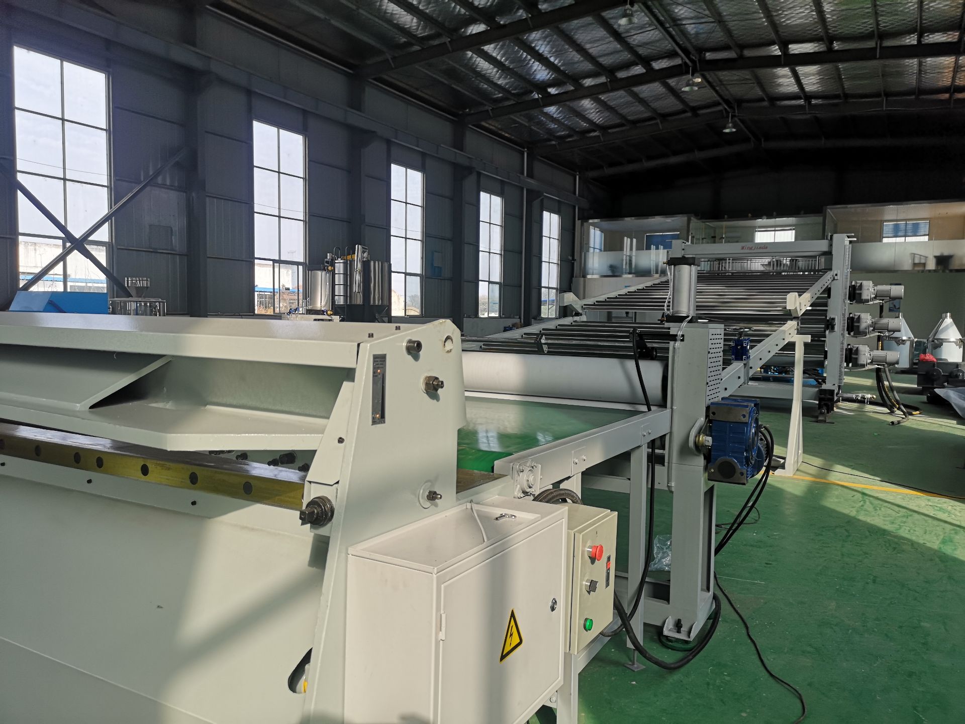 PP板材擠出機（新型）PP板材生產設備