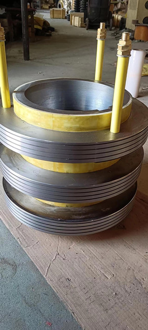 YRKK900-6 4000KW佳木斯電機(jī)集電環(huán)滑環(huán)廠家定制