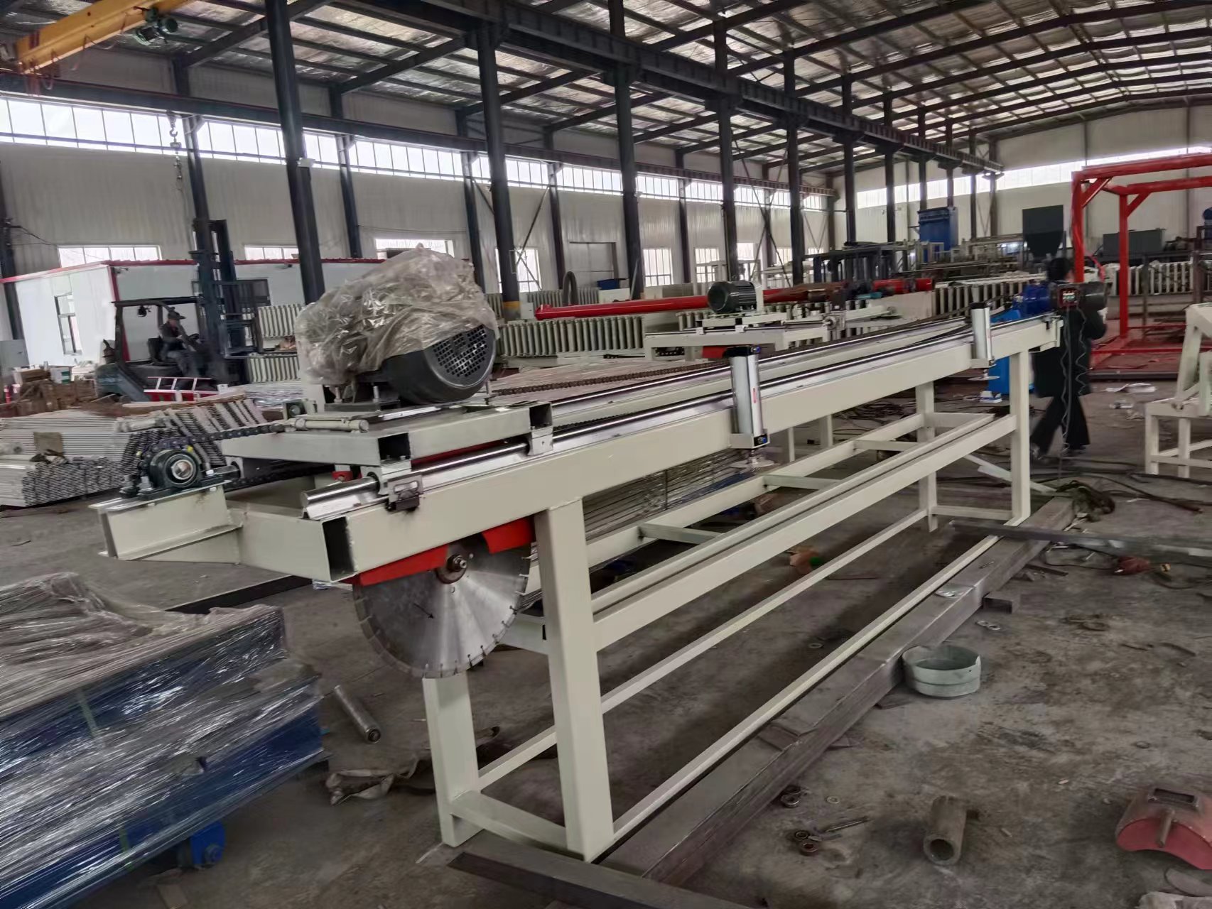 保溫一體板切割鋸 一體化免拆模板切割鋸