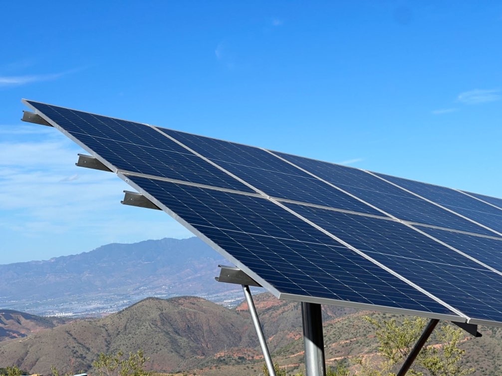 云南光伏支架昆明光伏支架中晟通光伏組件