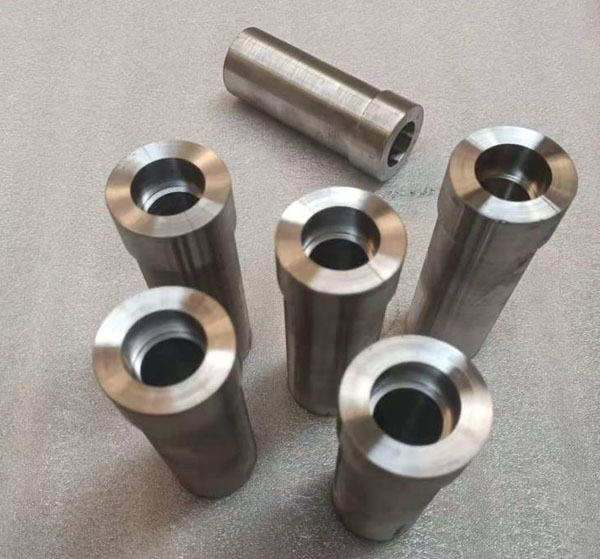 聚晶拉絲模具廠家,拉絲模具生產廠家,鉆石拉絲模具廠家