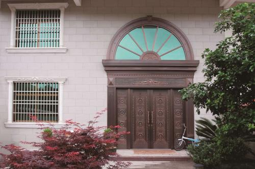 辦公樓銅門安裝河北任丘生產(chǎn)廠家,河北任丘龍瑞淼鑫銅門