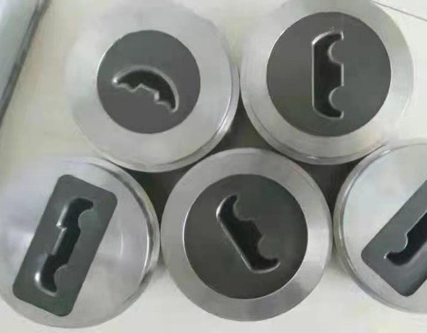 河北任丘銘威硬質合金模具