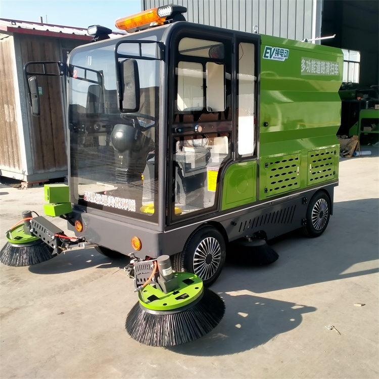 廠家直銷環(huán)衛(wèi)純電動道路掃路車純電動洗地車價格表