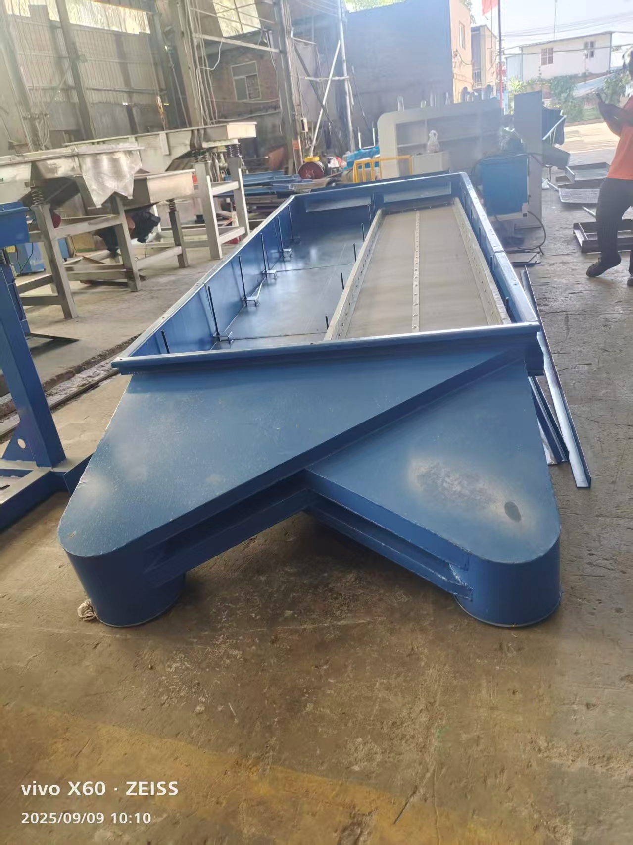 大型號直線震動篩 碳素篩分機 耐火材料篩子