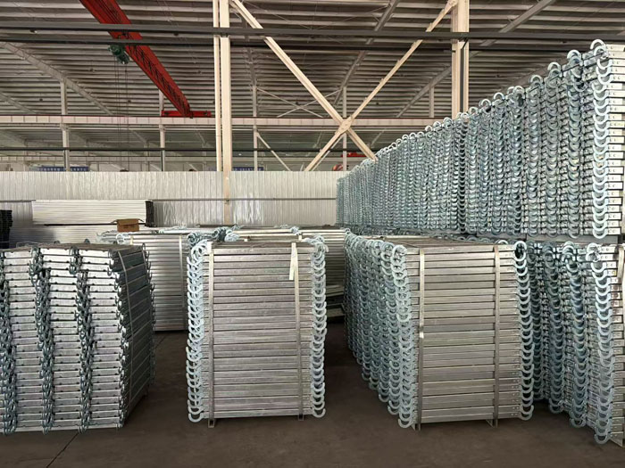 移動(dòng)腳手架鋼跳板河北廠家，盤(pán)扣式腳手架走道鋼踏板